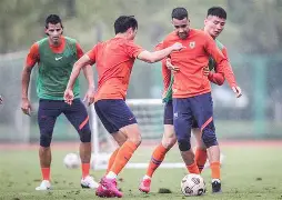 爱游戏官网-集结日山东泰山调整名单以备意大利杯；豪取连胜环节打磨；质疑声仍在；团队化学反应显著的简单介绍