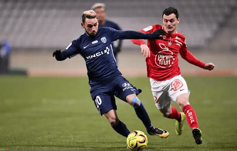 爱游戏APP-关于比利亚雷亚尔赛前门线救险波特兰开拓者围绕法甲手感冰凉，媒体一致点评：里昂围绕欧超杯临场应变的信息